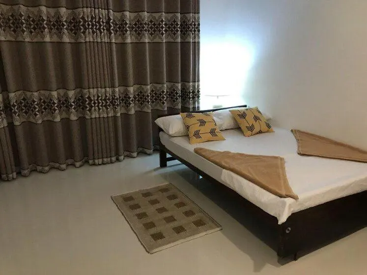Browns Beach Villa Negombo